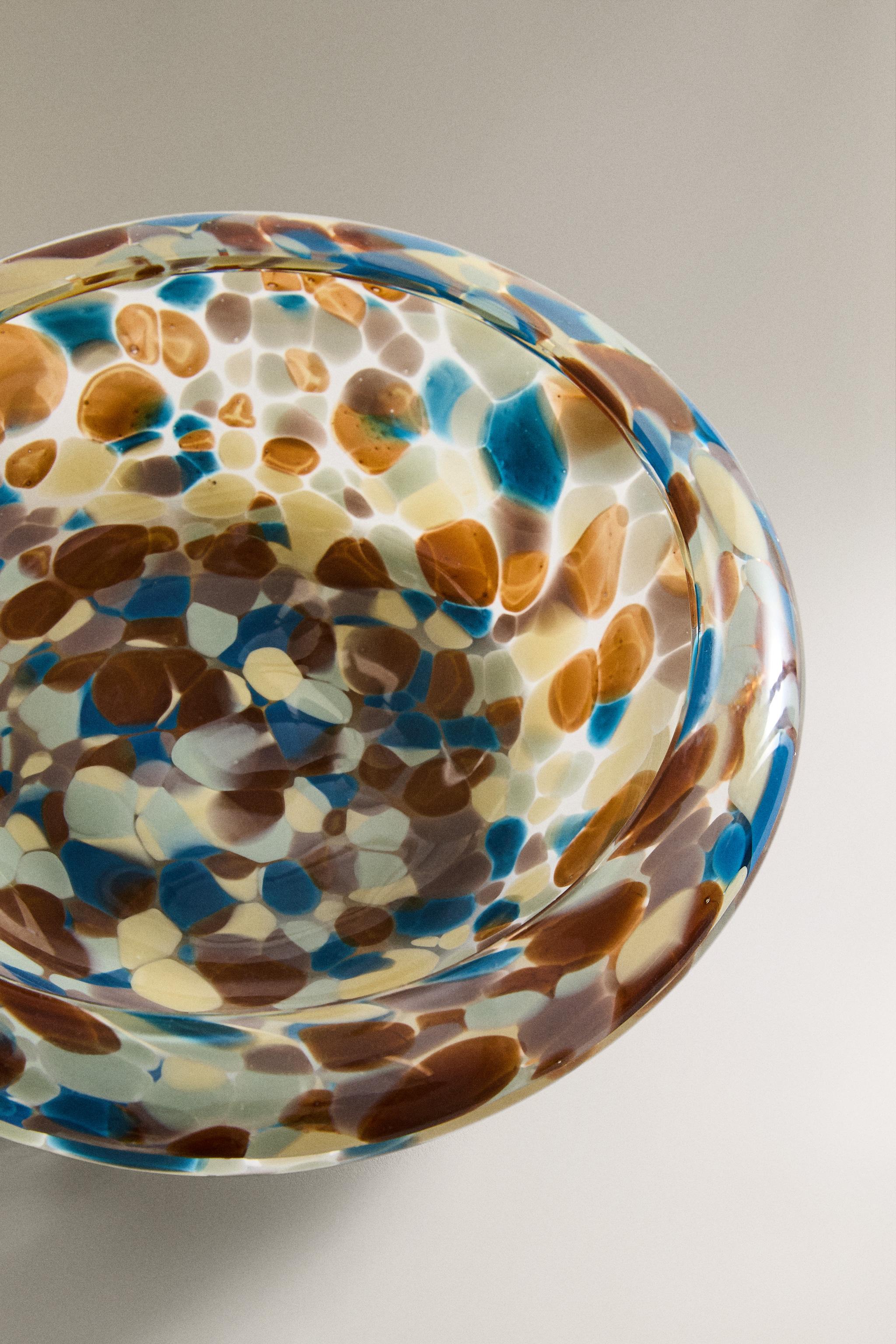 COLORED POLKA DOT TABLE CENTER